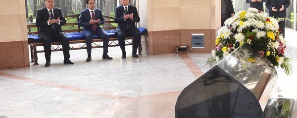 Сдачи в эксплуатацию Парка культуры и отдыха имени Садриддина Айни после реконструкции 06.11.2017 Сдачи в эксплуатацию Парка культуры и отдыха имени Садриддина Айни после реконструкции 06.11.2017 - Sputnik Тоҷикистон