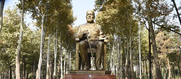 Парк культуры и отдыха имени Садриддина Айни после реконструкции Парк культуры и отдыха имени Садриддина Айни после реконструкции - Sputnik Тоҷикистон