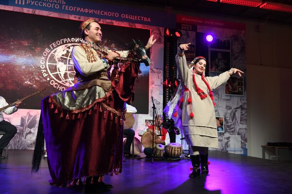 Фестиваль Русского Географического Общества открылся в Москве Фестиваль Русского Географического Общества открылся в Москве - Sputnik Тоҷикистон