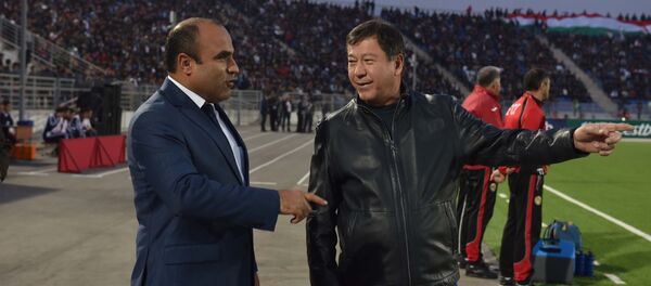 Абдулло Ахтамзода и министр внутренних дел РТ Рахимзода Рамазон Хамрох - Sputnik Тоҷикистон