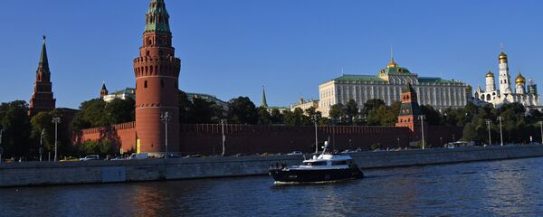 Московский Кремль и Москва-река, архивное фото - Sputnik Тоҷикистон