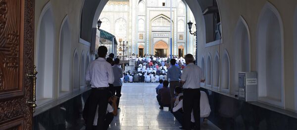 Празднование Курбан-Байрама в Душанбе - Sputnik Тоҷикистон