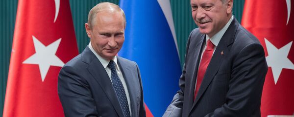 Президент РФ Владимир Путин и президент Турции Реджеп Тайип Эрдоган, архивное фото - Sputnik Тоҷикистон
