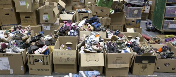 Коробки с обувью, архивное фото - Sputnik Таджикистан