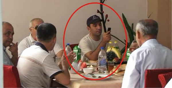 Экс-директор Нацбиблиотеки выставил фото сотрудников антикоррупции - Sputnik Тоҷикистон