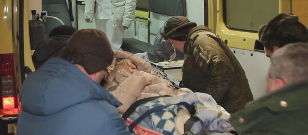 Военные медики эвакуировали учительницу русского языка из Таджикистана на лечение в Москву - Sputnik Таджикистан