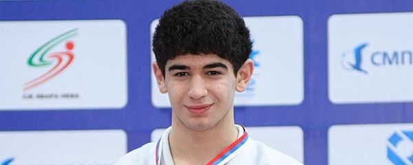 Махмадбек Махмадбеков - чемпион России по дзюдо в категории 66 кг среди юниоров - Sputnik Таджикистан