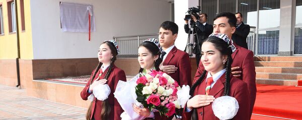 Таджикские студенты, архивное фото Таджикские студенты, архивное фото - Sputnik Таджикистан