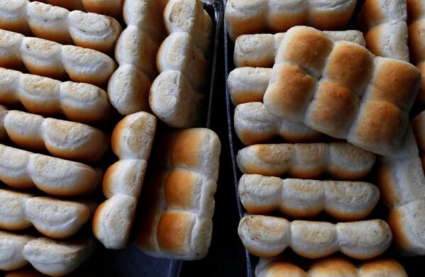 Какой хлеб пекут в разных странах мира - Sputnik Таджикистан