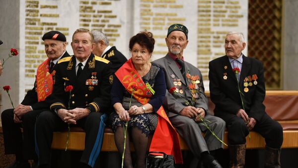 Бал Победителей в Музее Победы - Sputnik Таджикистан