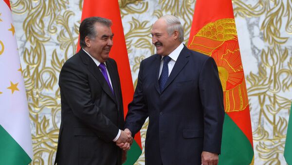 Президент Белоруссии Александр Лукашенко и президент Таджикистана Эмомали Рахмон - Sputnik Таджикистан