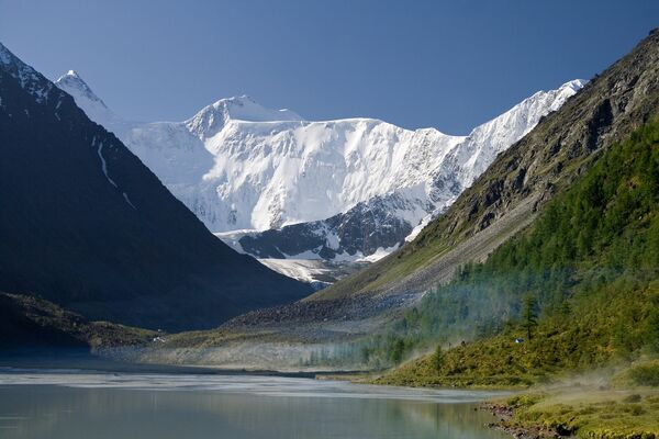 Гора Белуха, архивное фото - Sputnik Таджикистан