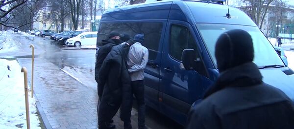 Сотрудники ФСБ показали компоненты бомбы, найденной при задержании членов ячейки ИГ - Sputnik Таджикистан