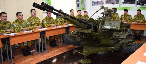 Погранвойска Таджикистана реконструировали учебный центр - Sputnik Тоҷикистон