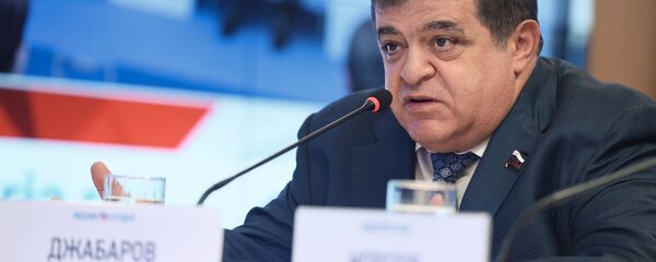 Первый заместитель председателя комитета Совета Федерации РФ по международным делам Владимир Джабаров , архивное фото - Sputnik Тоҷикистон