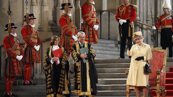 Члены британского парламента и королева Елизавета II, архивное фото - Sputnik Таджикистан