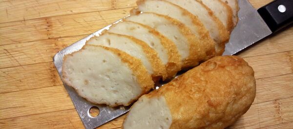 Рыбная колбаса Рыбная колбаса - Sputnik Тоҷикистон