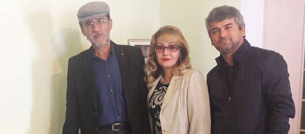 Актеры театра посетили актрису Мушаррафу Касымову Актеры театра посетили актрису Мушаррафу Касымову - Sputnik Тоҷикистон