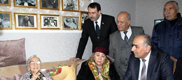 Министр культуры в гостях у таджикской актрисы Мушаррафа Касымова Министр культуры в гостях у таджикской актрисы Мушаррафа Касымова - Sputnik Тоҷикистон