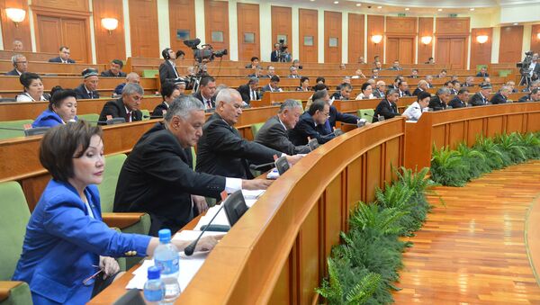 Пленарное заседание Сената Олий Мажлиса Республики Узбекистан - Sputnik Таджикистан