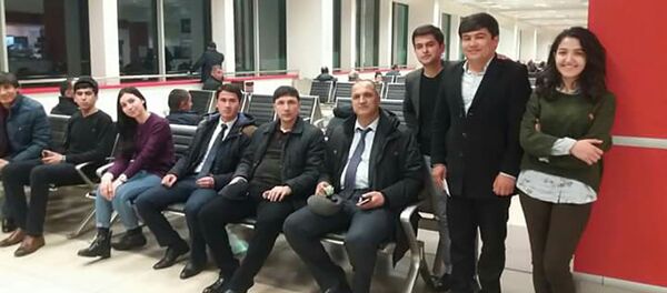 Бо дастури раисҷумҳур: ҷавонони Тоҷикистон ба аҳволпурсии муҳоҷирон омаданд - Sputnik Тоҷикистон