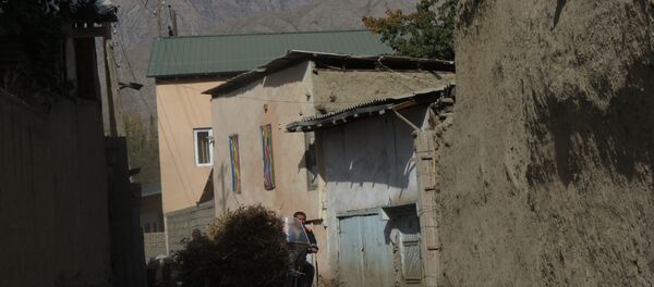 Переулки старого Воруха, архивное фото Переулки старого Воруха, архивное фото - Sputnik Тоҷикистон