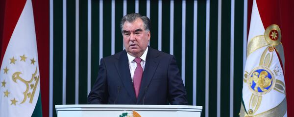 Послание Президента РТ Эмомали Рахмона Парламенту. 22.12.2017 Послание Президента РТ Эмомали Рахмона Парламенту. 22.12.2017 - Sputnik Тоҷикистон