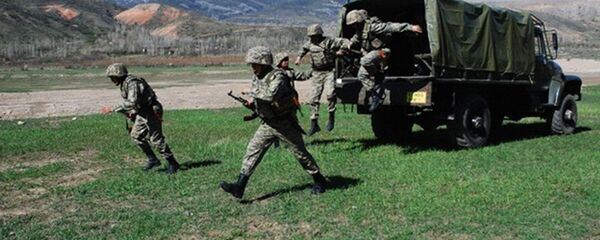 Военнослужащие армии Узбекистана, архивное фото - Sputnik Таджикистан