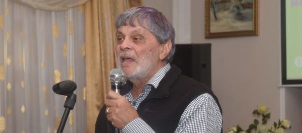 Презентация книги Есенина на таджикском языке Презентация книги Есенина на таджикском языке - Sputnik Тоҷикистон