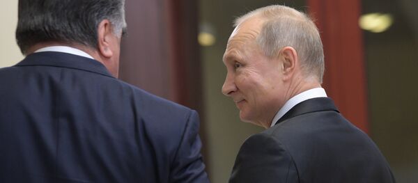 Президент РФ Владимир Путин и президент Республики Таджикистан Эмомали Рахмон - Sputnik Таджикистан