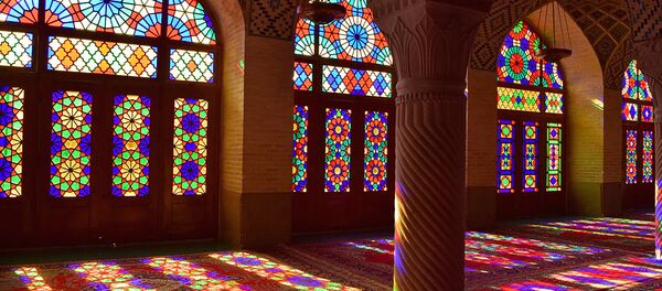 Невероятные узоры и витражи розовой мечети, Насир оль-Мольк - Sputnik Тоҷикистон
