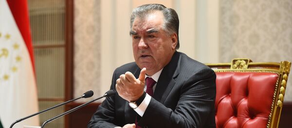 Президент Республики Таджикистан Эмомали Рахмон, архивное фото - Sputnik Таджикистан