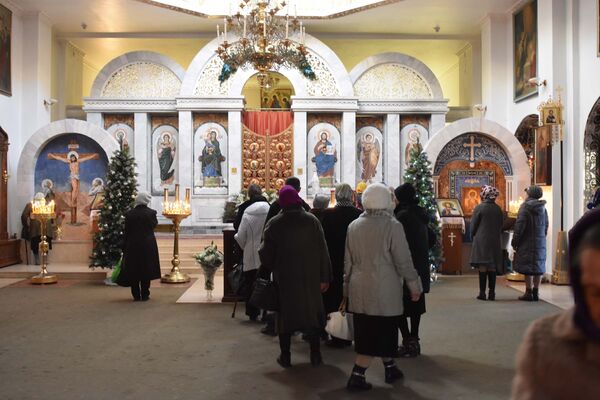Православные собираются отмечать Рождество Христово - Sputnik Таджикистан