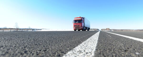 Грузовик, архивное фото - Sputnik Таджикистан