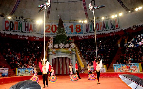 Артисты государственного цирка Узбекистана в Республике Таджикистан - Sputnik Таджикистан
