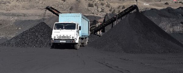 Добыча угля в Таджикистане, архивное фото - Sputnik Тоҷикистон