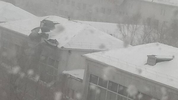 Крышу главного корпуса Аграрного университета снесло в Астане - Sputnik Таджикистан