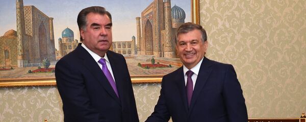 Президент РТ Эмомали Рахмон и президент Узбекистана Шавкат Мирзиеев, архивное фото - Sputnik Тоҷикистон