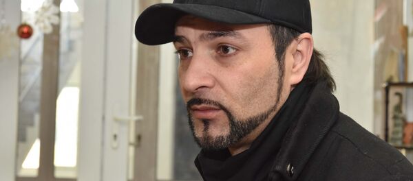 Дизайнер одежды Хуршед Сатторов, архивное фото - Sputnik Тоҷикистон