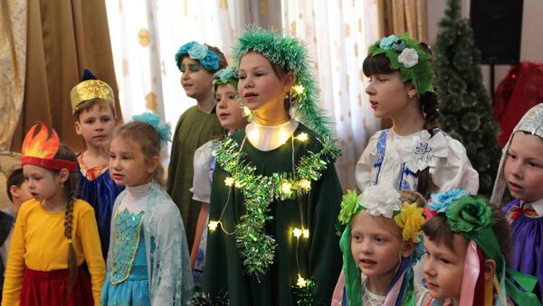 Дети военнослужащих 201-й военной базы выступили в Душанбе - Sputnik Таджикистан