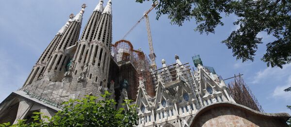 Церковь Святого Семейства в Барселоне, архивное фото - Sputnik Таджикистан