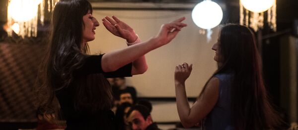 Благотворительный концерт памирских звезд Благотворительный концерт памирских звезд - Sputnik Таджикистан