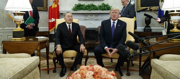 Президент Казахстана Нурсултан Назарбаев и президент США Дональд Трамп Президент Казахстана Нурсултан Назарбаев и президент США Дональд Трамп - Sputnik Таджикистан