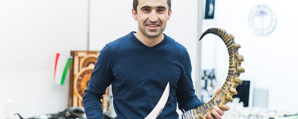 Фатхиддин Насимов - генеральный директор компании ETHNOS WORLD по производству изделий таджикских мастеров - Sputnik Таджикистан