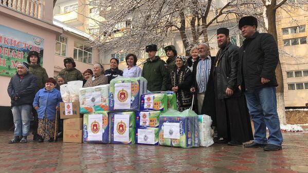 Российские медики оказали гуманитарную помощь постояльцам дома-интерната - Sputnik Таджикистан