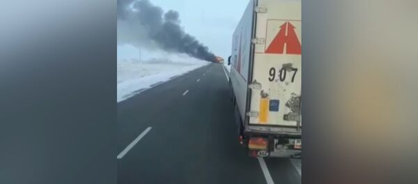 52 человека сгорели в автобусе в Казахстане 52 человека сгорели в автобусе в Казахстане - Sputnik Таджикистан