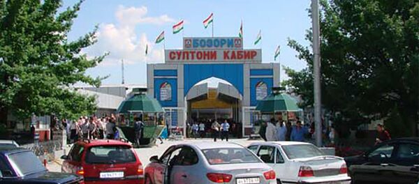 Рынок в Душанбе Султони Кабир, архивное фото - Sputnik Таджикистан