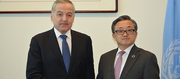 Сироджиддин Аслов и Лиу Женмин, архивное фото - Sputnik Тоҷикистон