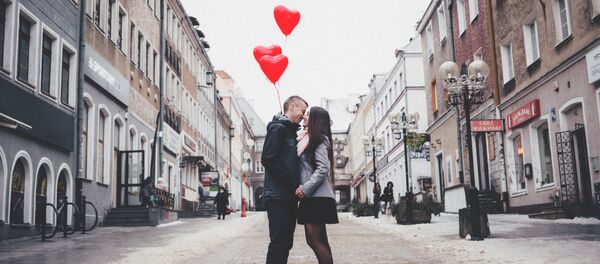 Влюбленная пара, архивное фото - Sputnik Таджикистан