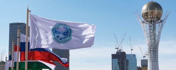 Эмблема ШОС, архивное фото - Sputnik Таджикистан